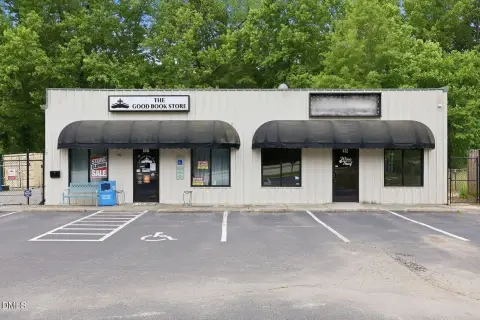High-Visibility Retail Storefront