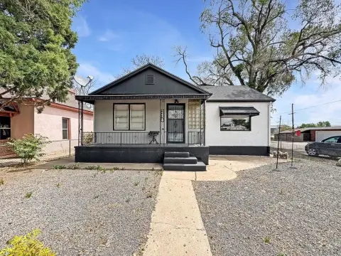 Updated Duplex with Income Potential