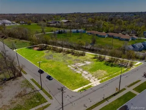 Vacant Lot in Pontiac