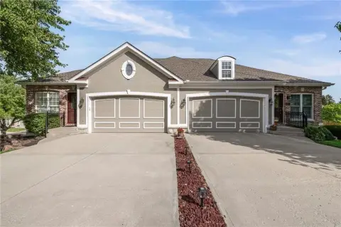 Updated Ranch Home in Independence