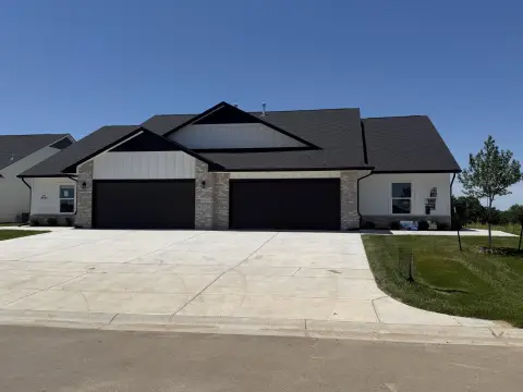 Ranch Duplex with Covered Patio