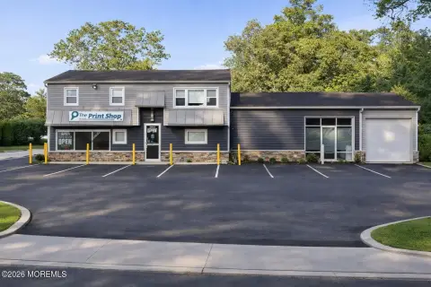 Route 9 Exposure Office Space