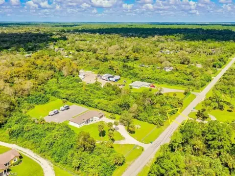 Residential Land in Naples, FL