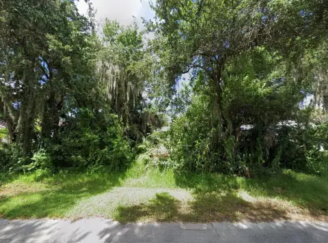 Residential Lot in Florida Shores