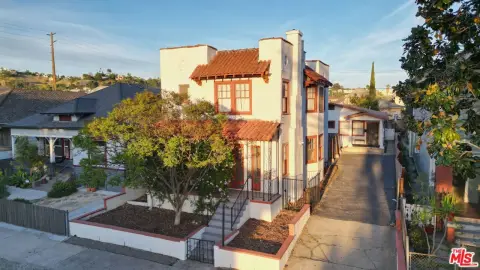Lincoln Heights Triplex Development Opportunity