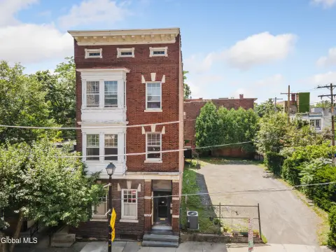 Mixed-Use Office and Two-Unit Home