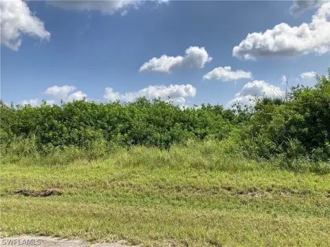 Residential Land in Labelle, Florida