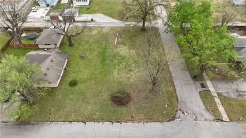 Corner Lots in Pittsburg, Kansas