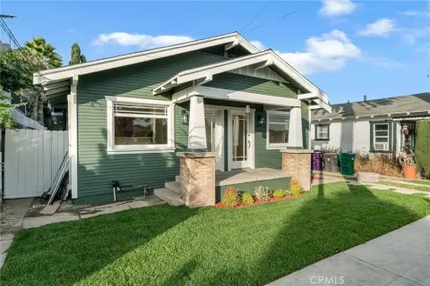 Updated Craftsman Duplex