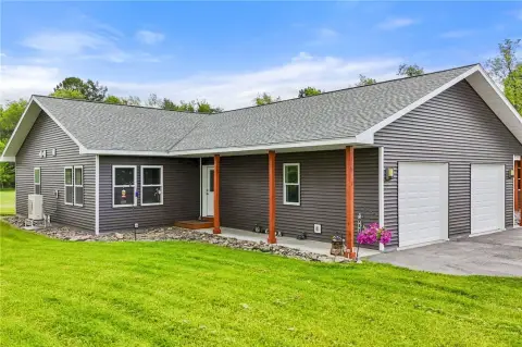 3-Unit Triplex with Garages