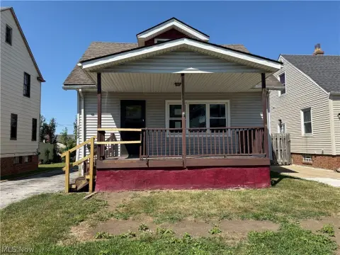 Duplex with Garage