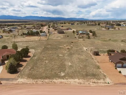 Pueblo West Acreage Near Lake