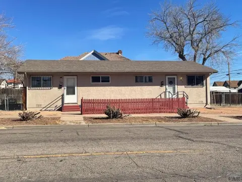Pueblo Duplex Near Downtown