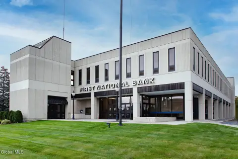 Flexible Commercial Building