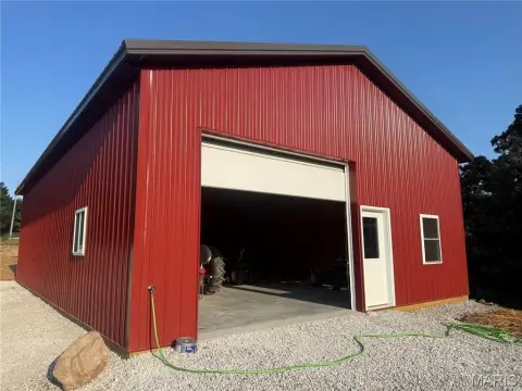 Agricultural Land with Insulated Shop
