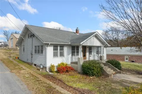 Versatile Commercial/Residential Property in Harrison