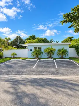 Renovated 4-Unit Quadplex
