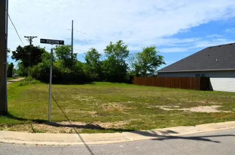 Residential Lot in Mabank, TX