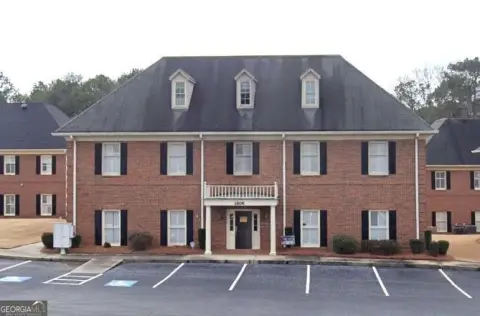 Ground-Floor Office Suite