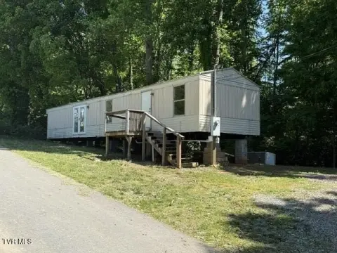 Residential Land in Elizabethton, TN