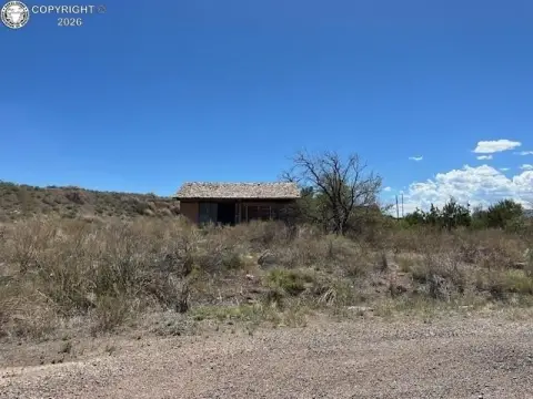 Residential Land in Quiet Neighborhood