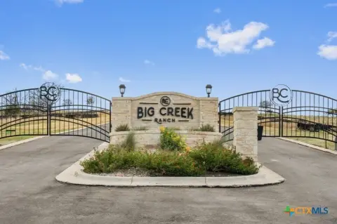 Kingsland Land with Hill Country Views