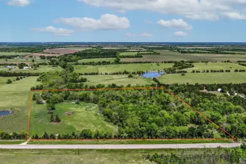 19 Acres of Versatile Land