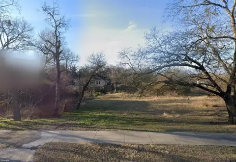 Land in Historic Waxahachie