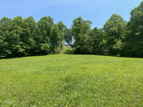 Buildable Lot Near Watauga Lake