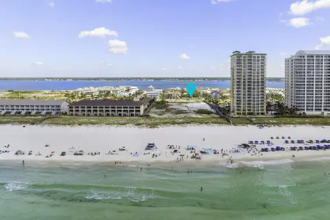 Commercial Land Near Beach Access