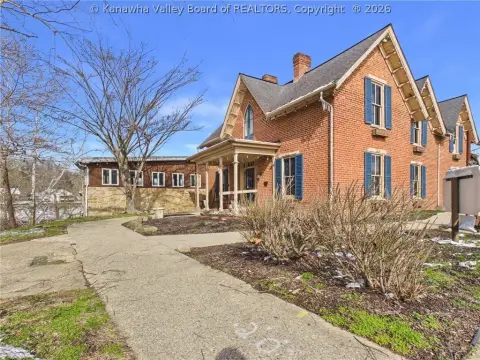 Historic Riverfront Restaurant and Venue