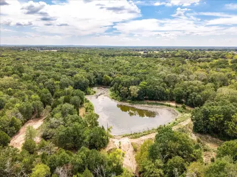 Hunting Land with Multiple Ponds