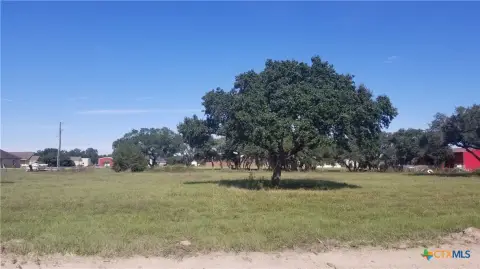 Residential Land in Inez, TX