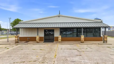 Flex Space with Office and Shop