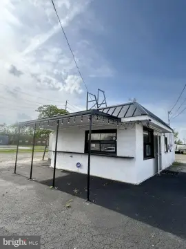 Restaurant Space in Riverside, NJ