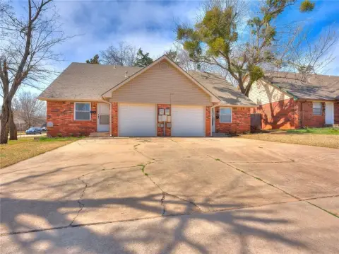 Half Duplex with Single-Car Garage