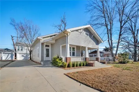 Historic Duplex with Guest House
