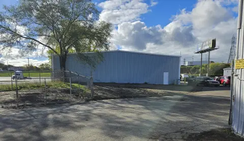 Grand Rapids Contractor/Distributor Building