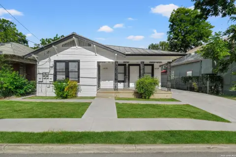 Renovated Duplex with Garage