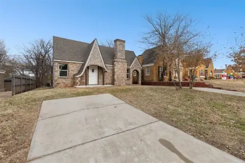 Renovated Duplex in Central OKC