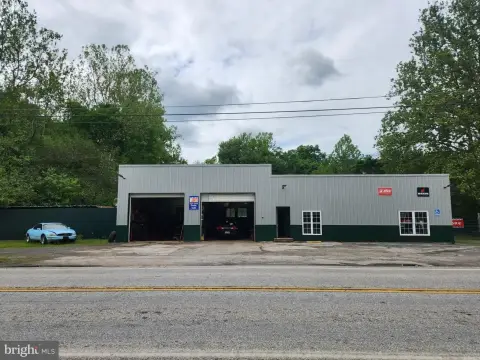 Versatile Commercial Property in Biglerville