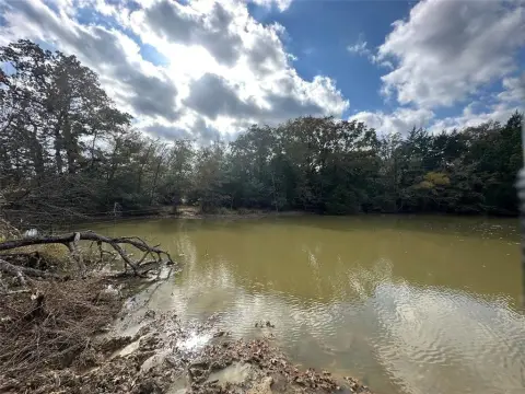 90-Acre Ranch with Utilities