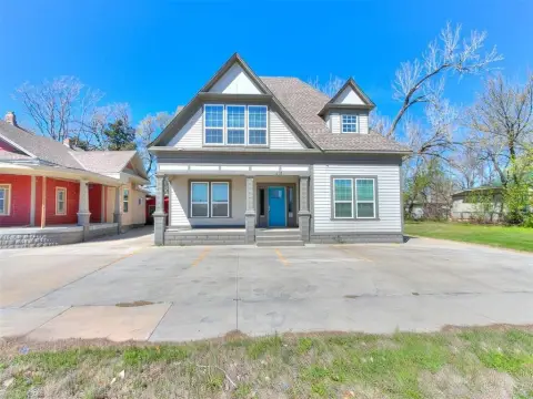 Updated Duplex Near Downtown OKC