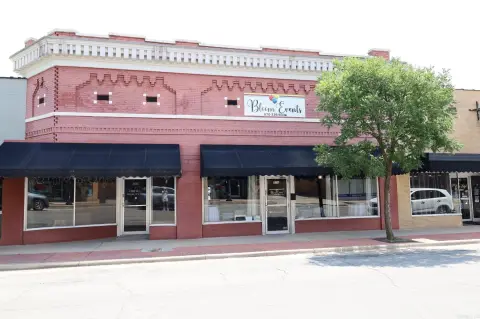 Updated Commercial Space in Paragould