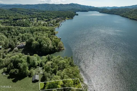 Unrestricted Lake Frontage Land Available