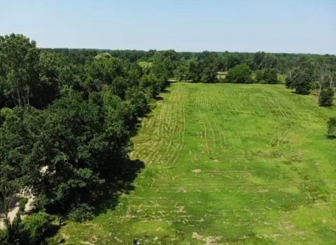 Picturesque Land in Paw Paw