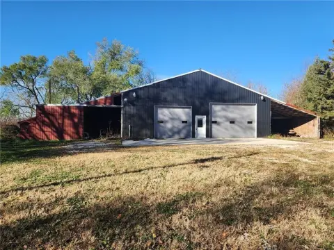 Hayfield Land with Heated Shed