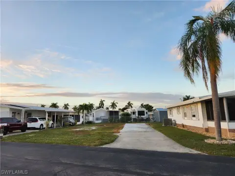 Fort Myers Land in 55+ Community