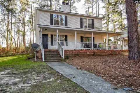 Updated Duplex with Fenced Yard