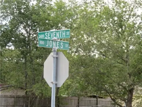 Corner Lot in Growing Greenville